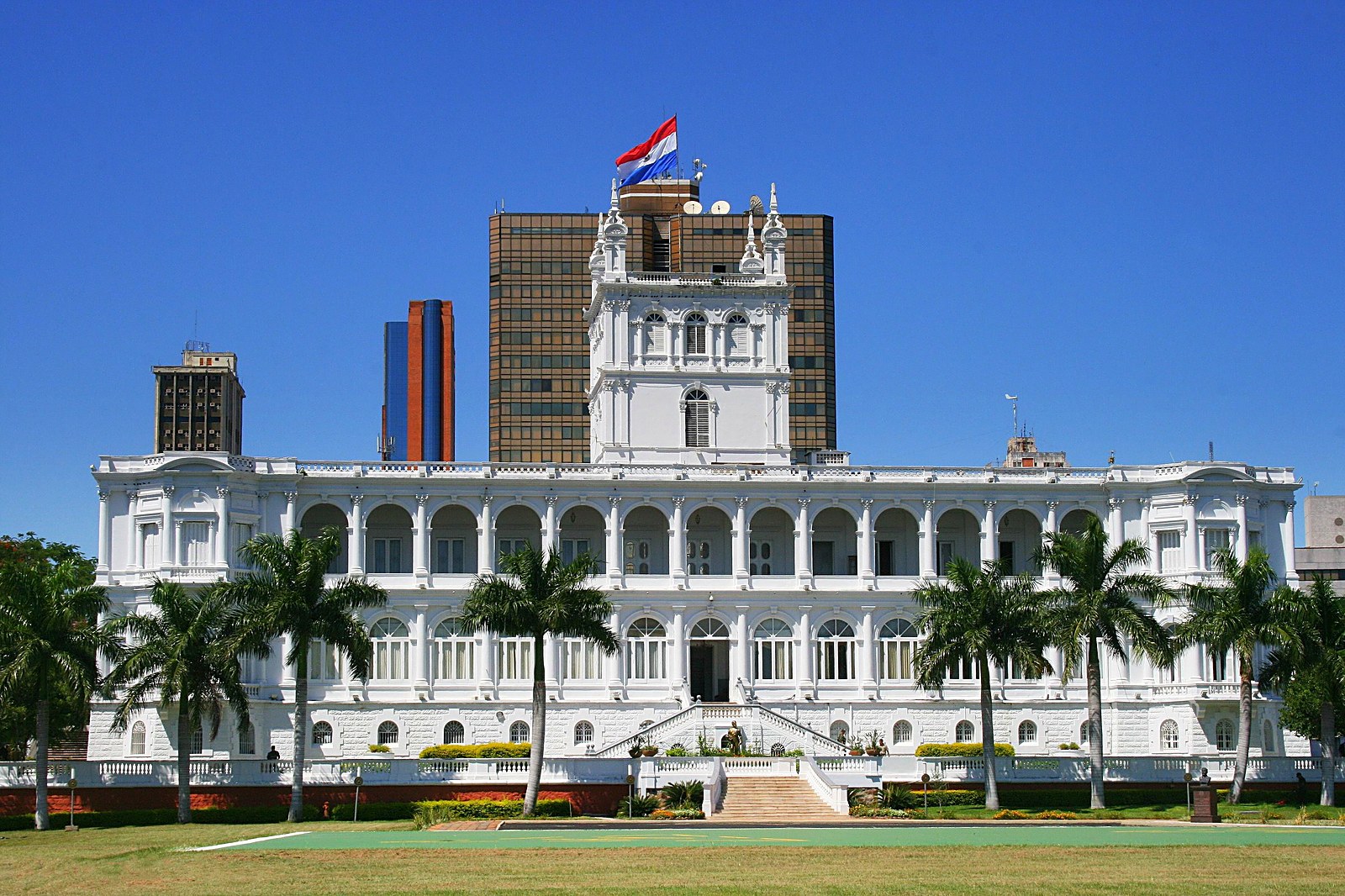 Imagen de referencia de Paraguay esencial