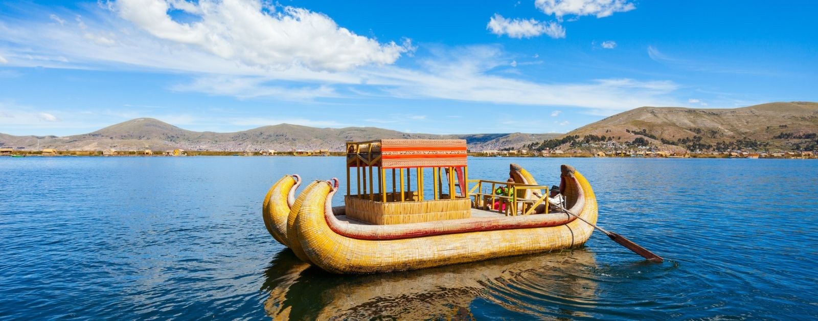 Imagen de referencia de Perú y lago Titicaca